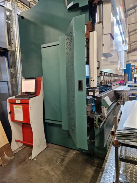 Salvagnini B3 320-4250 Press brake