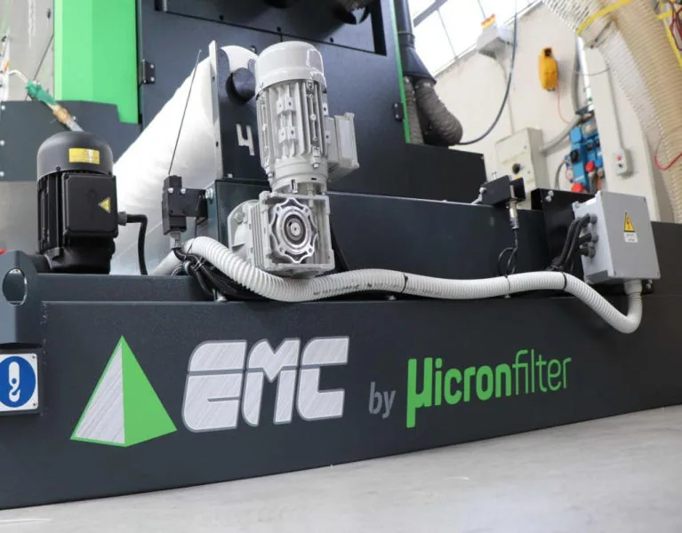 EMC Giant WET Line M650W