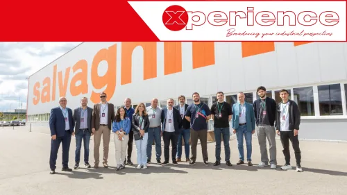 Together Stronger: On the Benefits of Working Among Experts