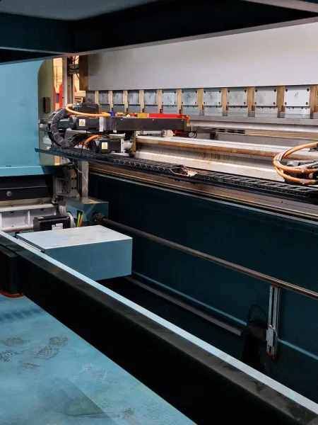 Salvagnini B3 320-4250 Press brake