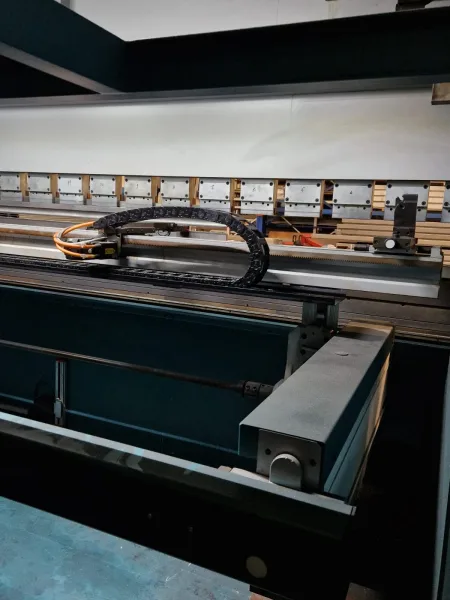 Salvagnini B3 320-4250 Press brake